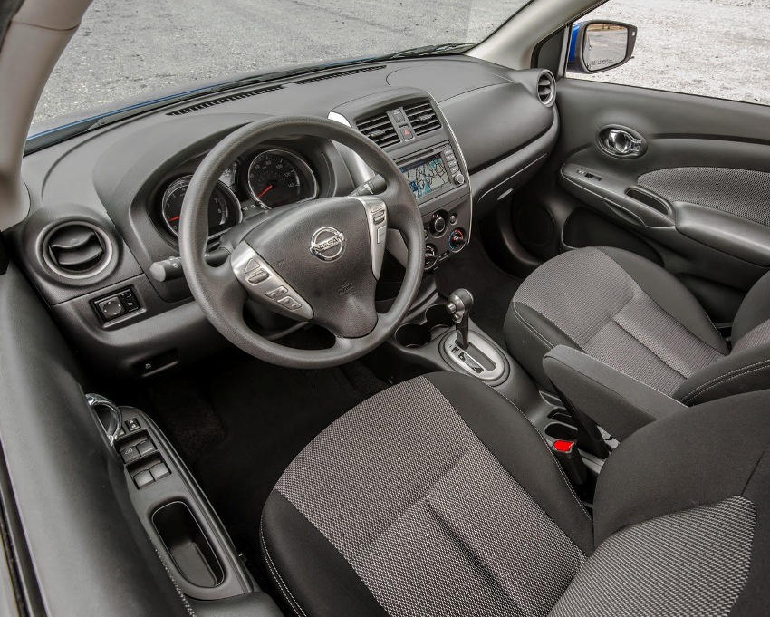 салон Nissan Versa Sedan 2015 года