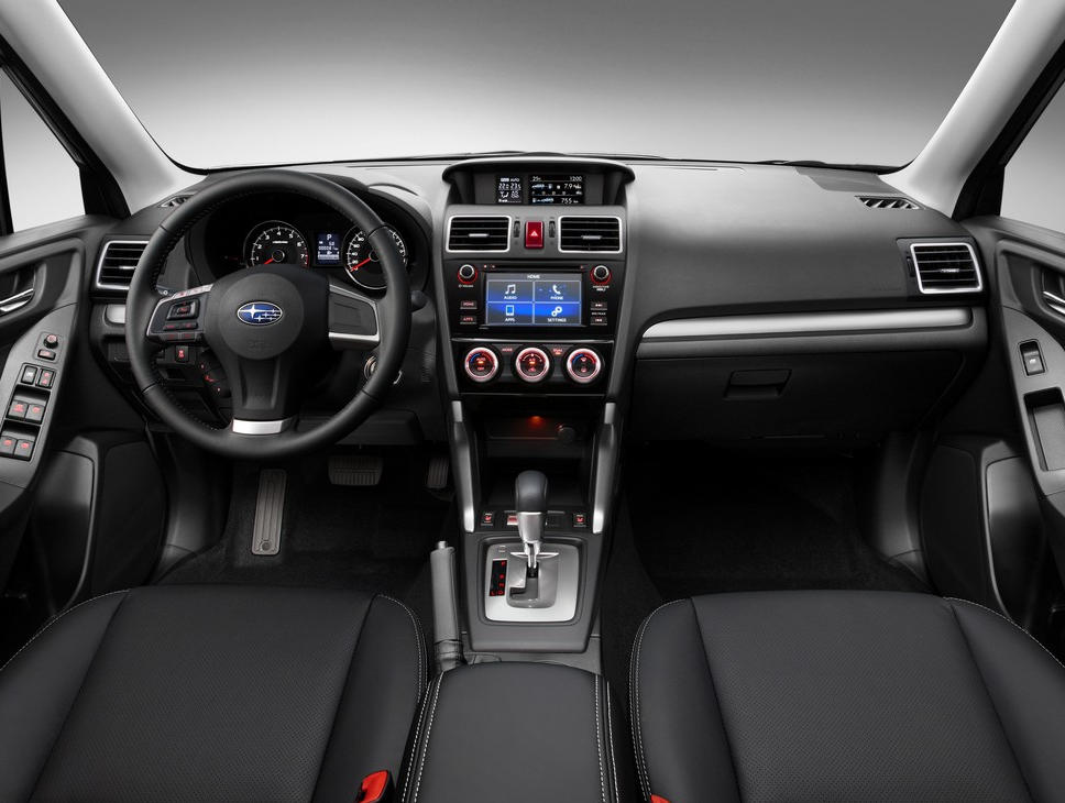 салон Subaru Forester 2015