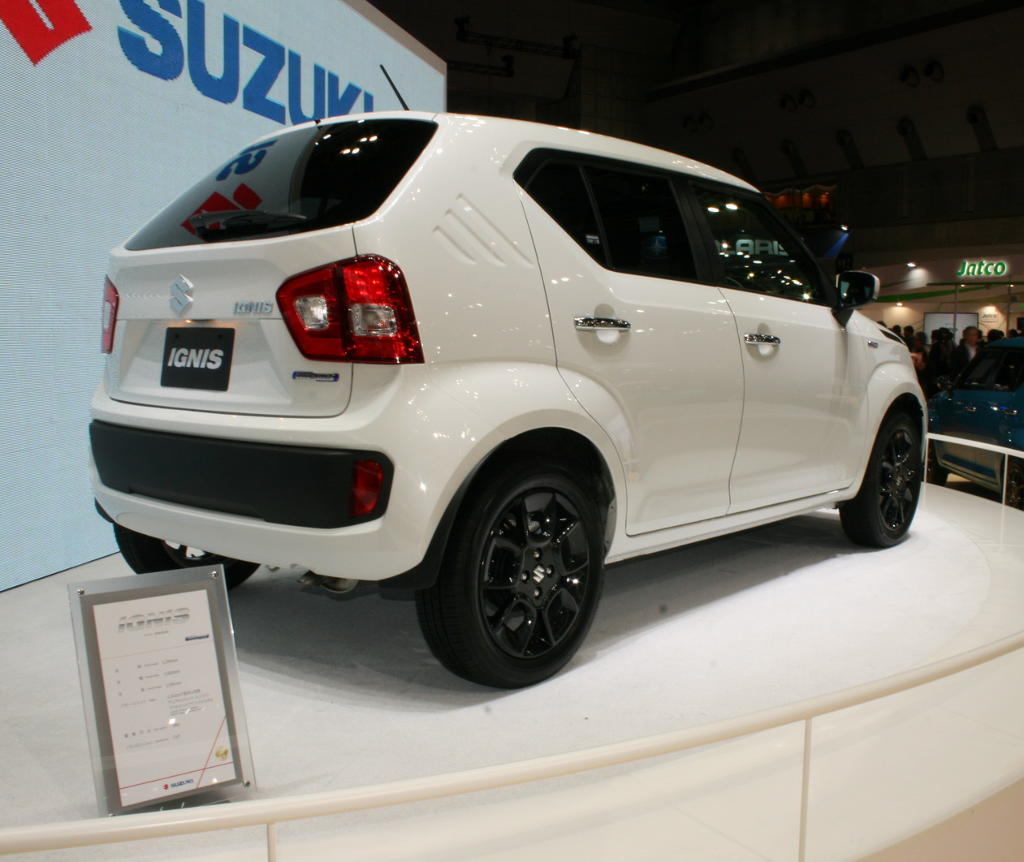 задняя часть Suzuki Ignis 2016