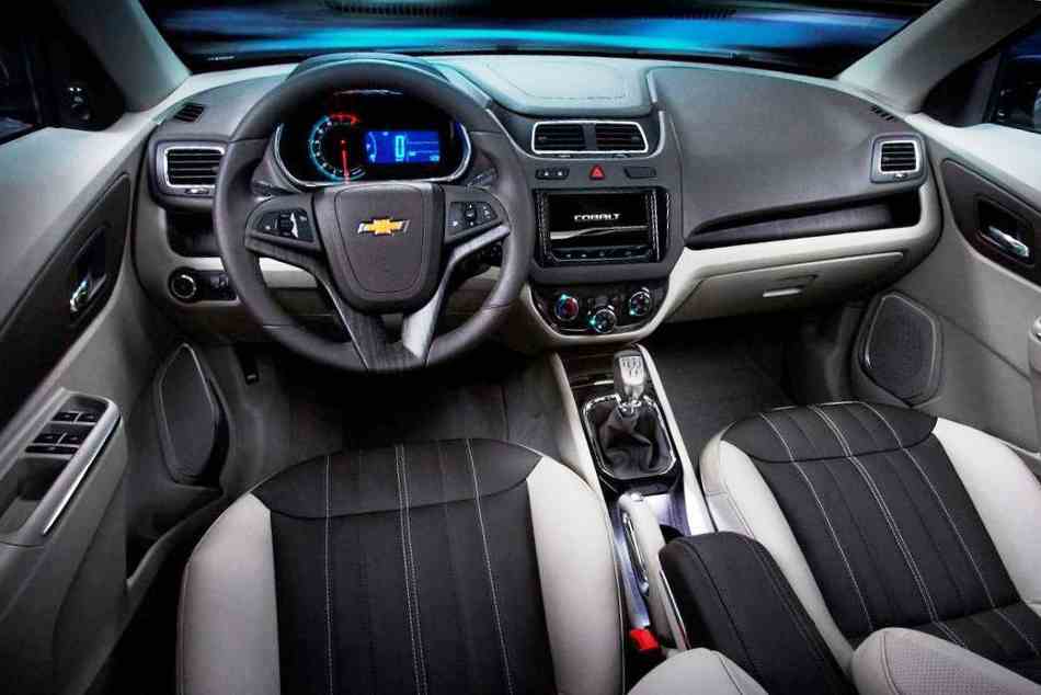 Салон Chevrolet Cobalt 2012 года