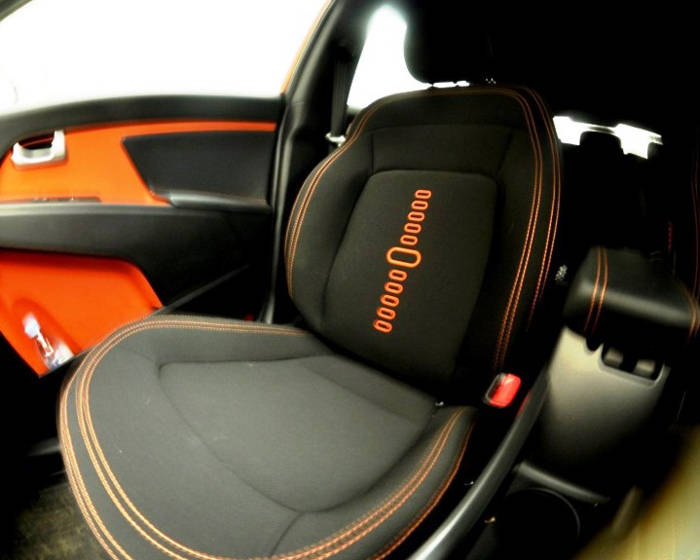 Сидения в Kia Sportage Limited Edition 2012