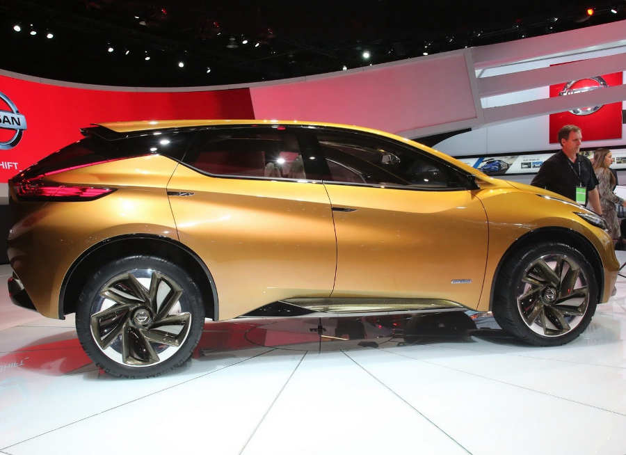 фото Nissan Resonance Concept 2013 сбоку