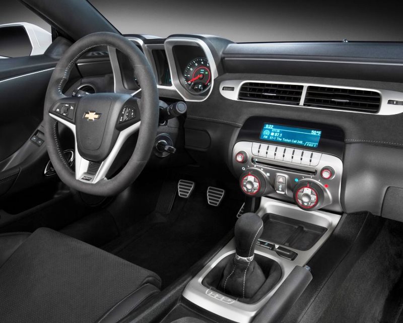 салон Chevrolet Camaro Z28 2014