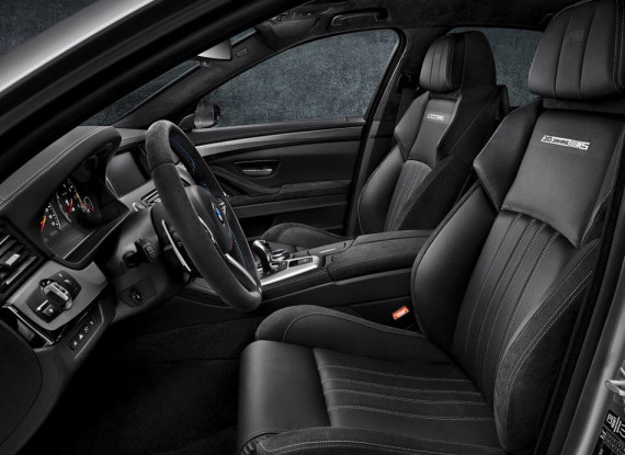 интерьер юбилейной BMW M5 2014