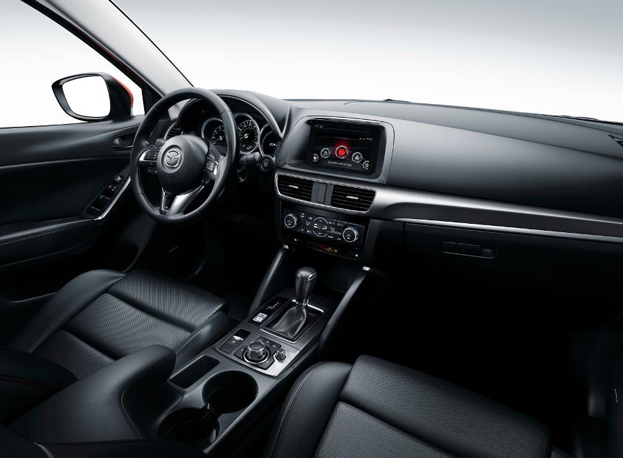 салон Mazda CX-5 2016