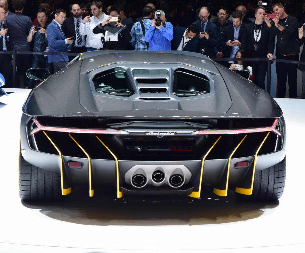 задние фонари Lamborghini Центенарио 2016
