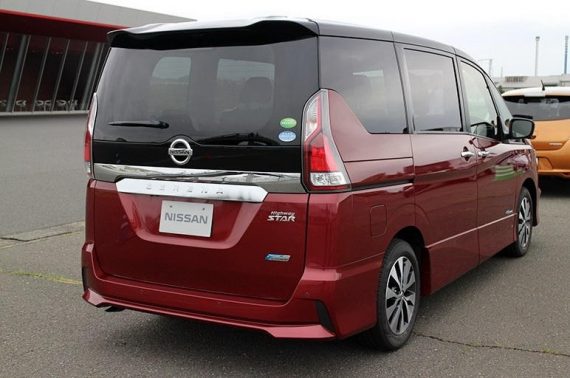 Nissan serena с 27