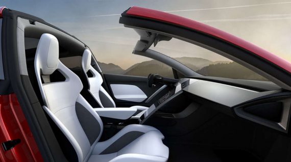 салон нового Tesla Roadster 2023