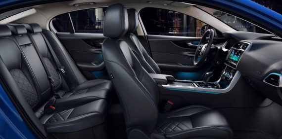интерьер Jaguar XE 2019 – 2020