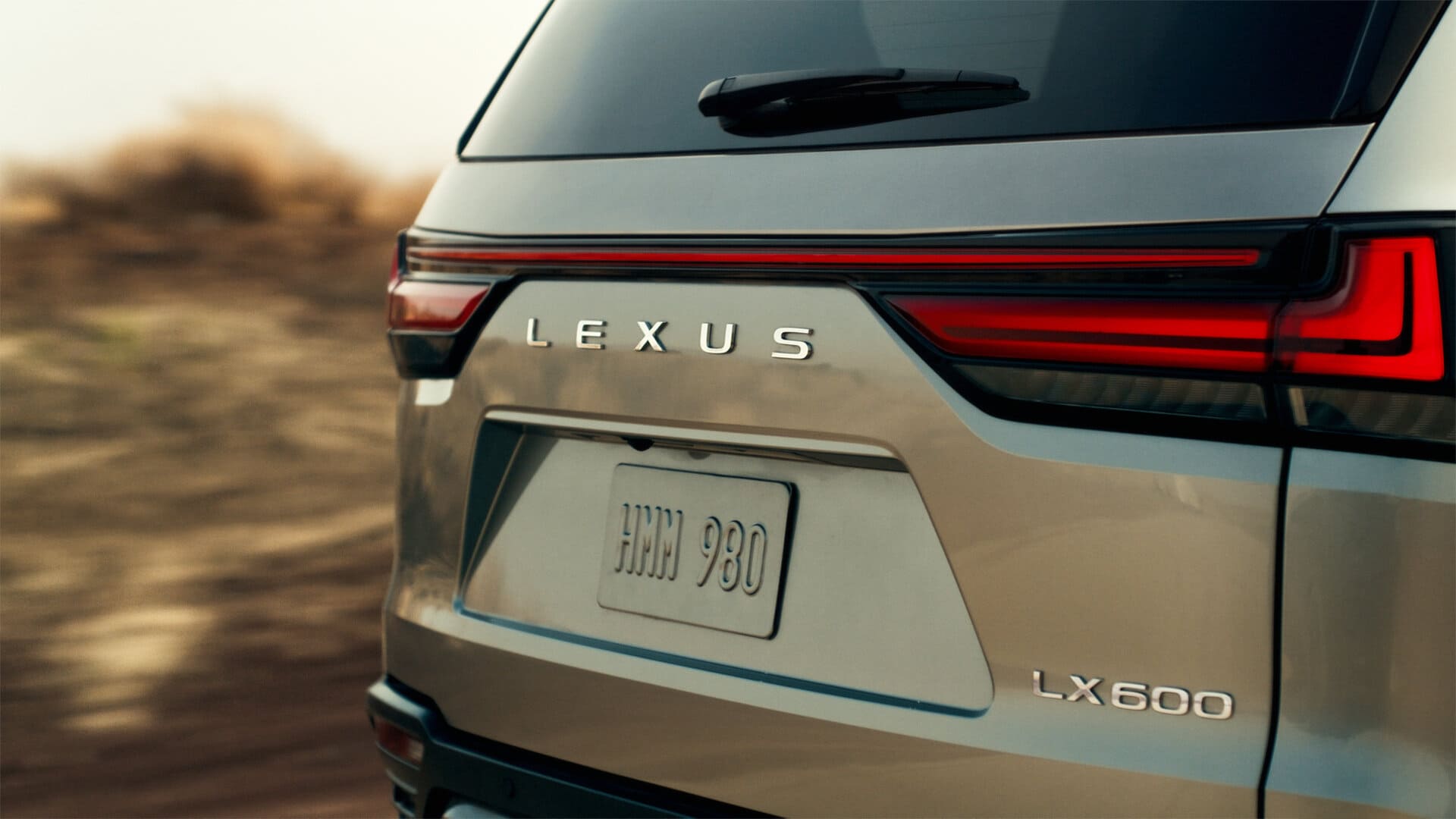 задняя дверь Lexus LX 600 2022 года