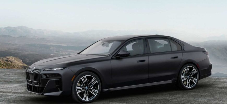 обзор BMW 7-Серии (G70 G71) 2023