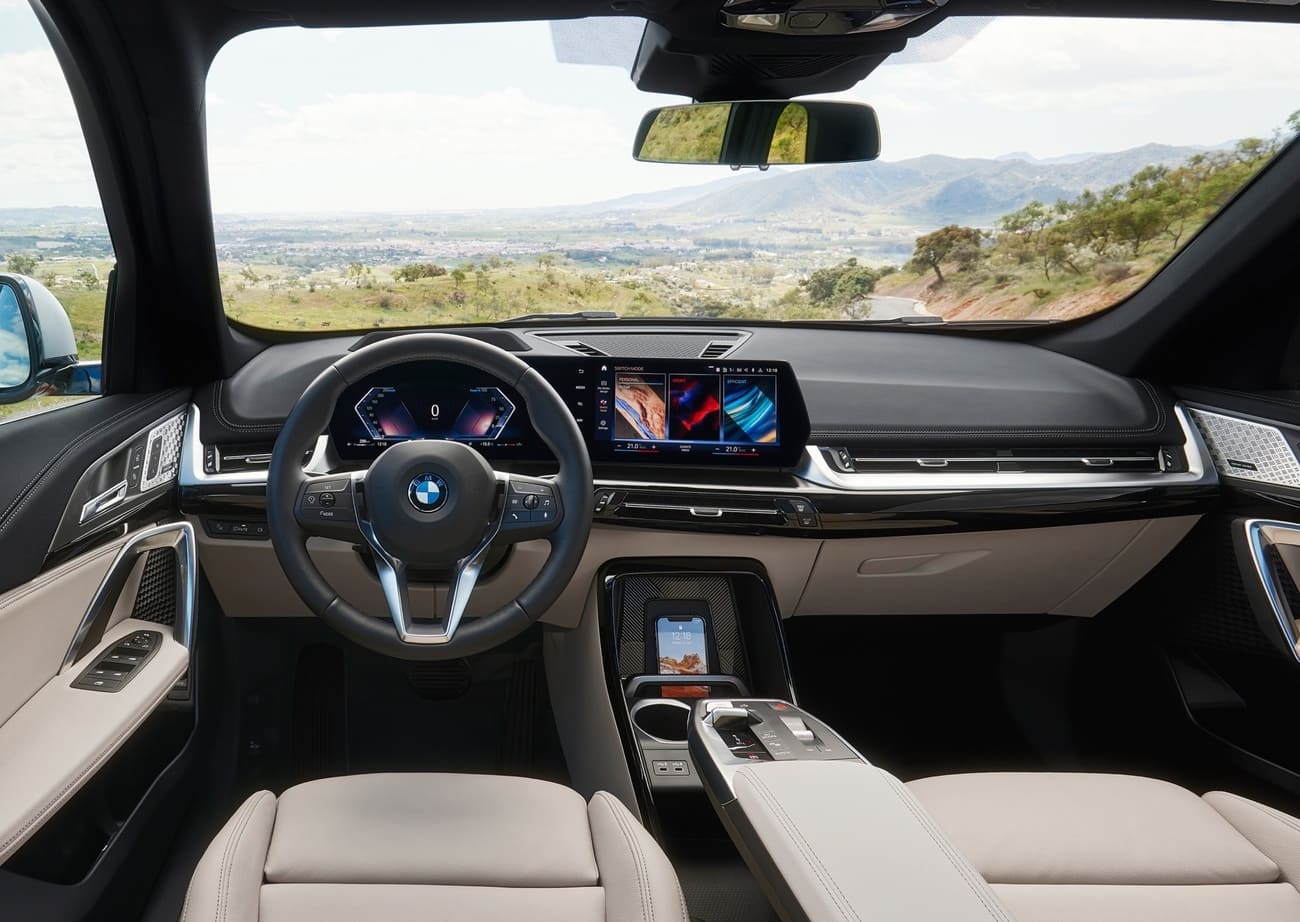 салон новый BMW X1 (U11) 2023