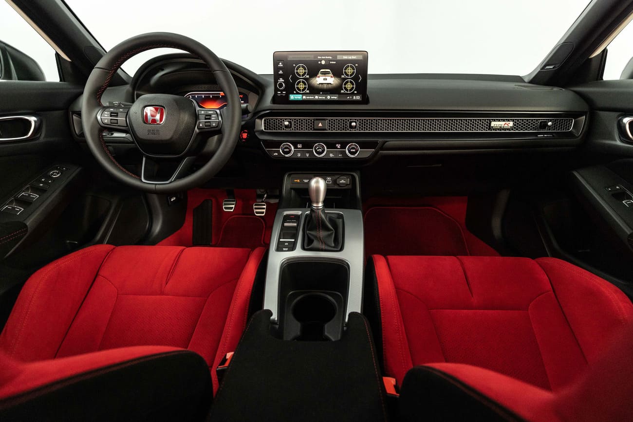 салон Honda Civic Type R 2023-2024