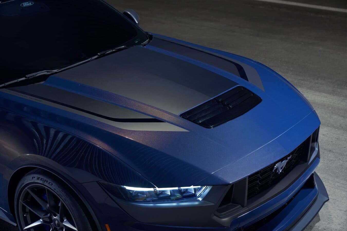 капот Ford Mustang Dark Horse 2023-2024