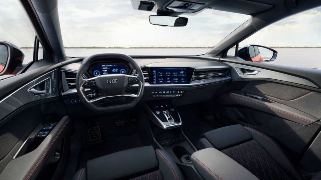 салон Audi Q5 e-tron 2023 в России