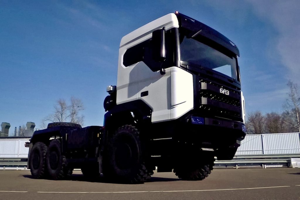 Фото нового российского тягача БАЗ-S36A11 2024 года
