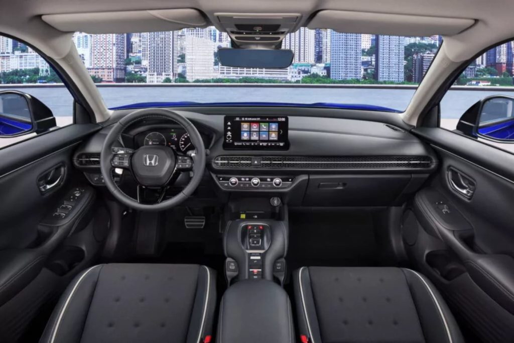 салон Honda ZR-V 2024 для рынка Европы