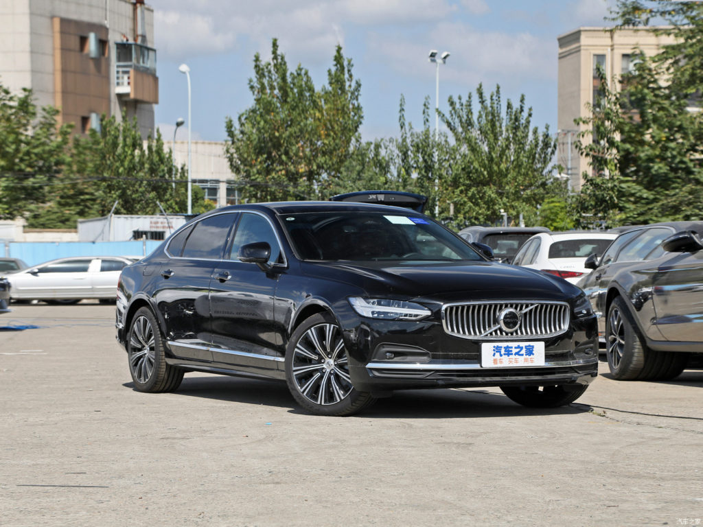 фото Volvo S90 2024-2025