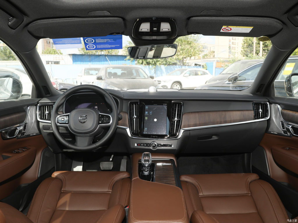 салон Volvo S90 2024-2025